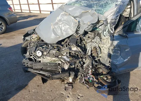 2021 Nissan Kicks Sv Xtronic Cvt z USA, uszkodzony, nr VIN 3N1CP5CV5ML545152